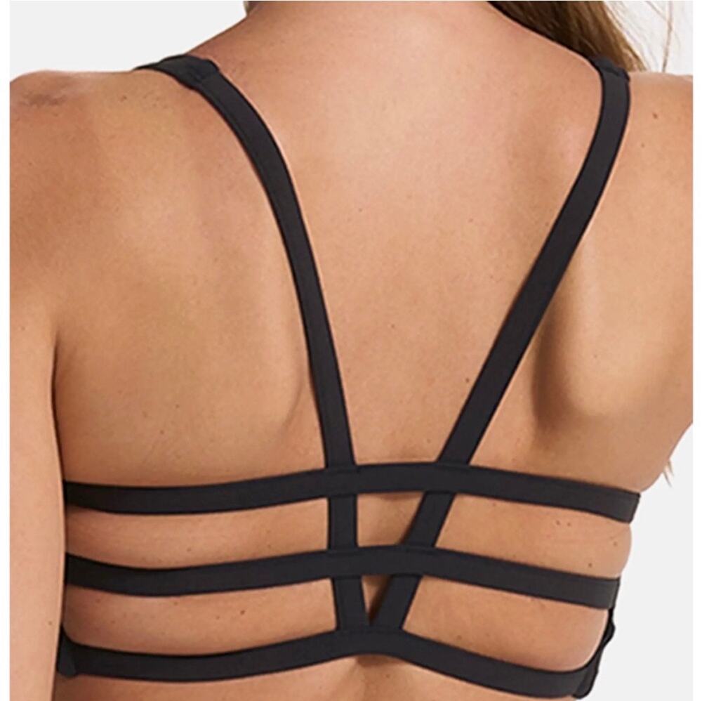 NWT Vuori Yosemite Cage Back Sports Bra Black Size Medium